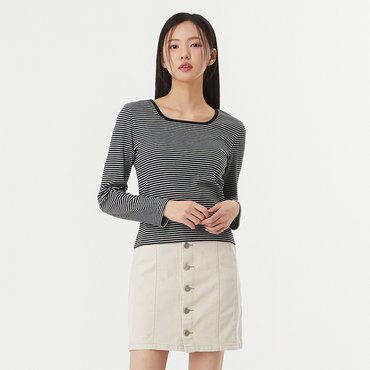 플라스틱아일랜드 [BEIGE]스퀘어넥 스트라이프 티셔츠 (PR7CL202)