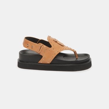 슈콤마보니 Stud flip-flop sandal(beige) DG2AM25006BEE