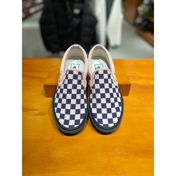 [시흥점] 남녀공용 스니커즈 클래식 슬립온 (로즈) (VN000EACGLE)