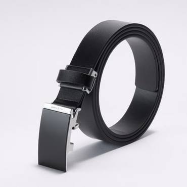질스튜어트뉴욕 블랙 무광 버클 라미네이팅 가죽 자동 벨트 [JUBE5F263BK]
