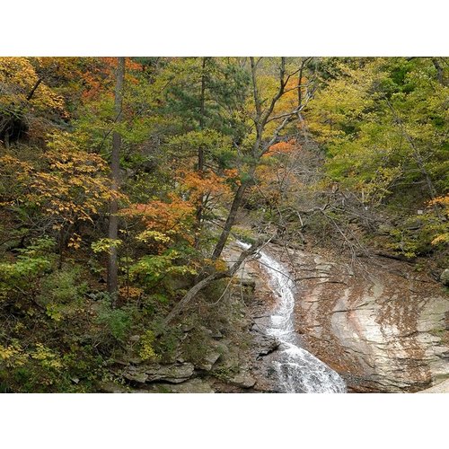https://media.eoding.com/media/travelagent/40/imagecontent/십이폭포.jpg