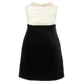 Sleeveless dress FABX3894F26030900 White/Black