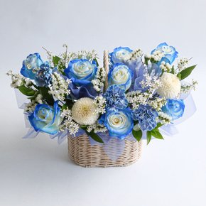 미드나잇 블루 프릴 생화 꽃바구니