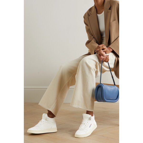 메달리스트 미드 하이 탑 가죽 스니커즈 화이트