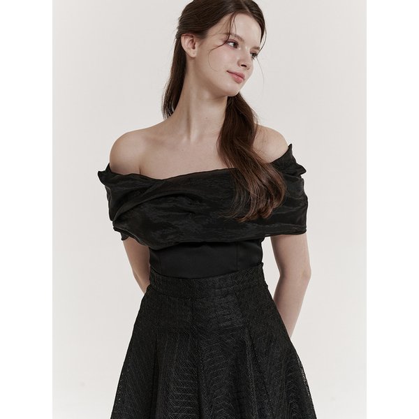 Dayana Off-shoulder Blouse (Black)
