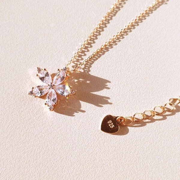 벨로아 플라워 목걸이 C00031