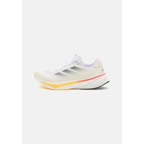 4359365 Adidas SUPERNOVA RISE - Neutral running shoes footwear white/iron metallic/spark