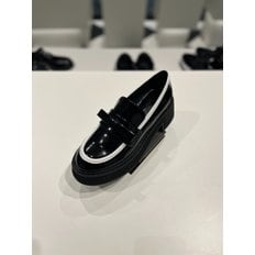 [파주점] [파주점] 슈콤마보니 SUPER DEAL Casual ribbon loafer 검정색 DG1DS24020BWX