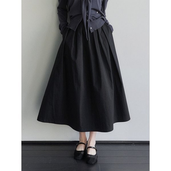 Volume Flared Skirt Black AT6SKA028BK