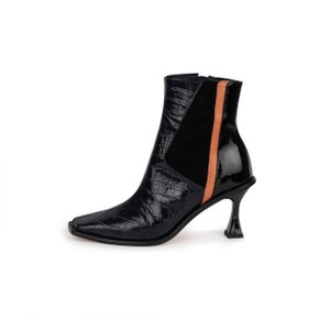 TOKYO ankle boots (black) / Q1AWB401BK