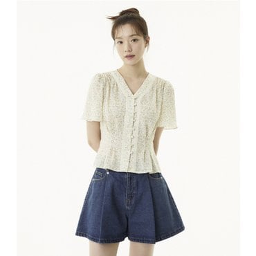 플라스틱아일랜드 플로럴 콩단추 블라우스 (PR2WB663)