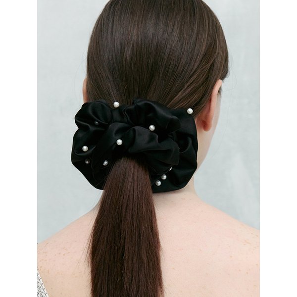 Bella Pearl Scrunchie_VH2534HB006M