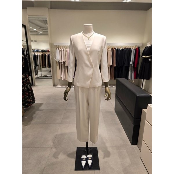 [파주점] 세트 모던 노카라 자켓 + 세미 와이드 팬츠 JR5A0JK011,JR5A0SL011