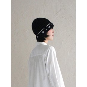 Flower Hand Stitched Beanie_BLACK