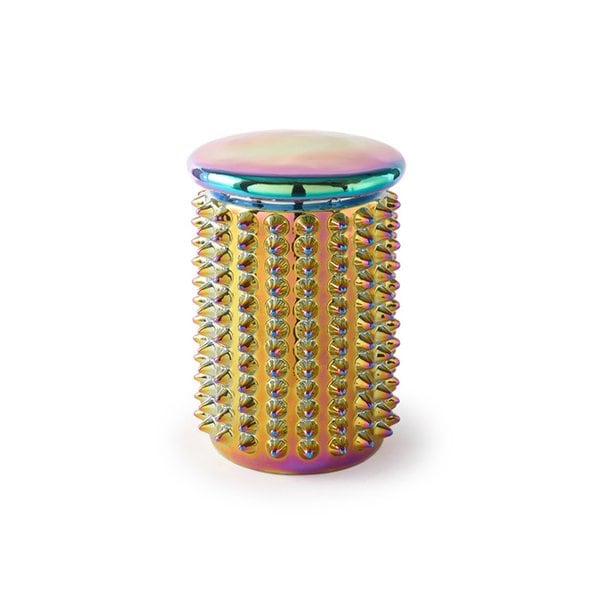 Oily spike table