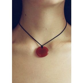 소피부하이 24FW SMALL FULL MOON PENDANT, CARNELIAN