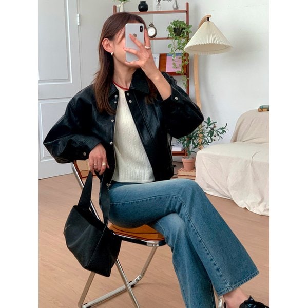 Faux Leather Crop Fit Jacket Black AT5JUF047BK