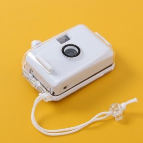 레트로 옜날감성 미니 카메라 필름 추억의 물놀이사진