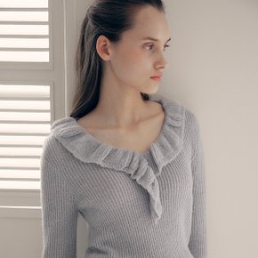 FRILL COLLAR KNIT GRAY