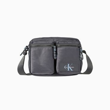 Calvin Klein Jeans ACC 남성 테크 나일론 유틸리티 카메라백(4G3178G-PCG)