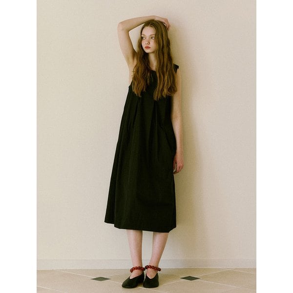 Cotton Nylon Pintuck Dress (Black)