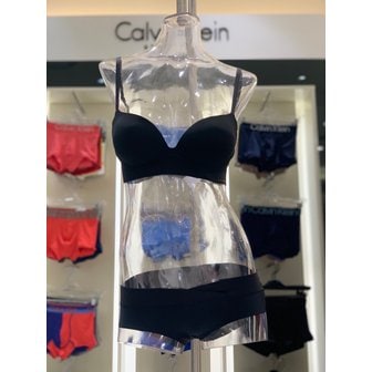 Calvin Klein Underwear 여성 인비져블 푸쉬업 브라 SET QF6021ADQF6357AD-UB1