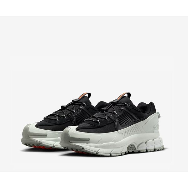 맨즈 줌 보메로 롬 윈터라이즈드 개성있는 운동화 FV2295 001