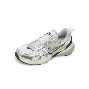 나이키(NIKE) V2K RUN 운동화 (mens) HJ4497-100