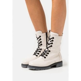 이스퀘어 4312678 Caprice Lace-up ankle boots - snow