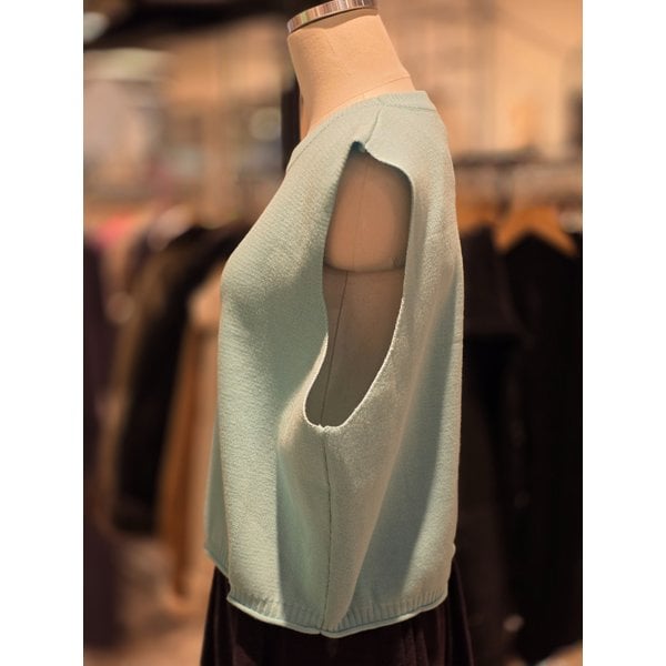 [파주점] 랩 오버핏 베이직 니트 조끼 AQ1KV222