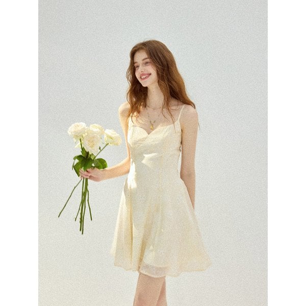 시크릿 펀칭 미니원피스