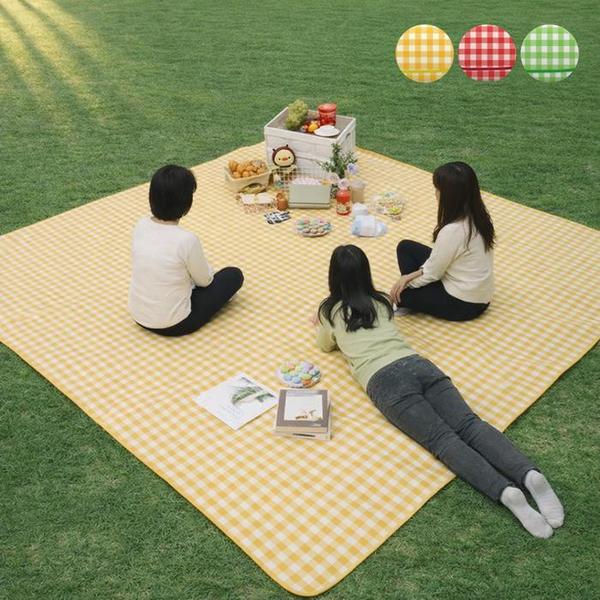 확대된 대표 방수매트 돗자리 접이식 파우치형 체크패턴 나들이 캠핑 대형 200x200cm(1)
