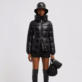 몽클레르 도우로 (관부가세 배송비 포함) 몽클레어 여성 숏 다운 패딩 자켓 MONCLER DOURO