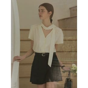 Tie collar shirring short sleeve blouse_Ivory