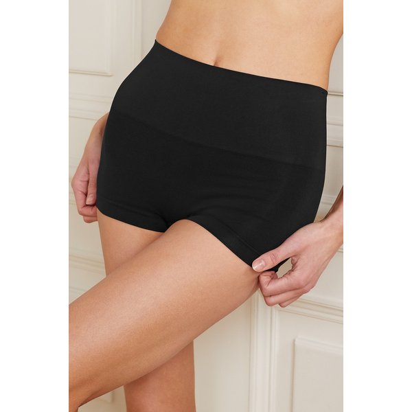 인조케어 심리스 스트레치 쇼츠 블랙 1647597289085494