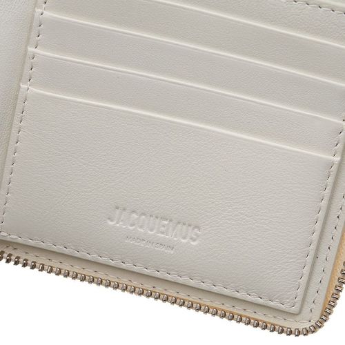 https://image-cdn.trenbe.com/productmain/1705293448079-e3166cc4-a3e0-4145-beed-676233af4755.jpeg