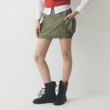 후아유 Lightweight Nylon Short Skirt WHWHE2553F