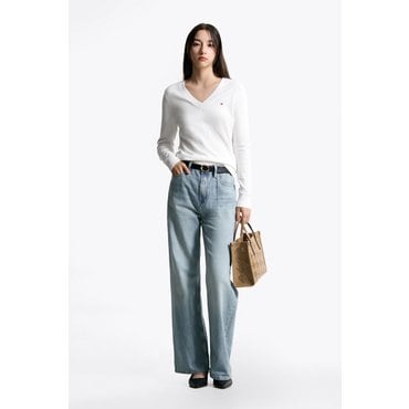 타미힐피거 T22F6KTO033WT1 스티치 브이넥 스웨터
