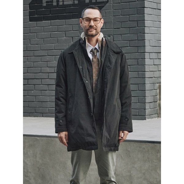 [DIEMS by STCO] 파일럿 디테처블 다운 코트 (카키)