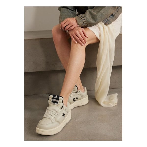 컨버스 인플레이티드 터보웨폰 가죽 스니커즈 그레이 1647597358688069