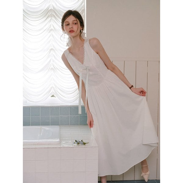 Cest_Flower v-neck sleeveless dress