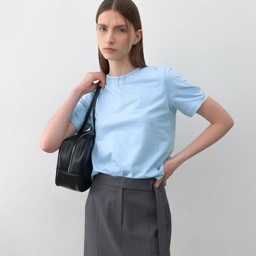 나인(Atelier Nain) (택가:35,000원)에센셜 아웃 스티치 하프 슬리브 티(T-6997)