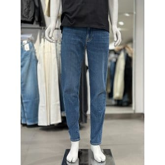 Calvin Klein Jeans [여주점] CKJ 캘빈클라인진 남성 바디 테이퍼핏 기모 미드블루 청바지 (J324365-1A4)