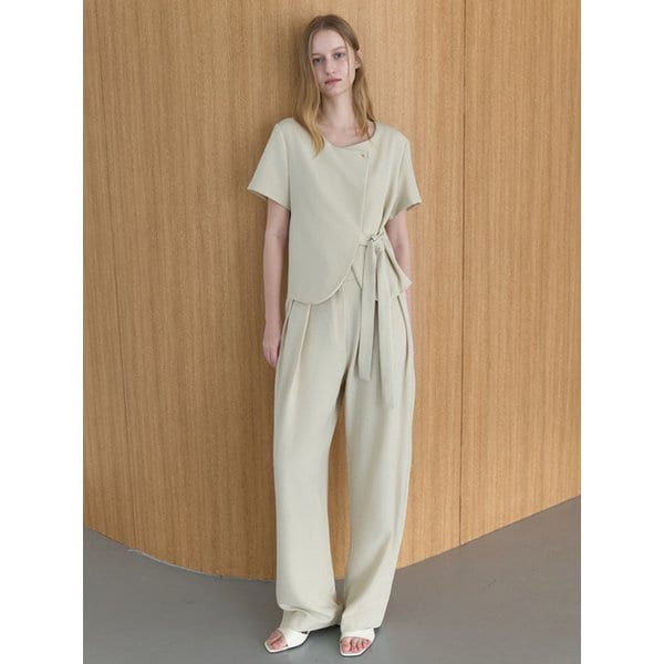 [세트] 무드 랩 블라우스 + 무드 리버스 팬츠 라이트 베이지 amr2339