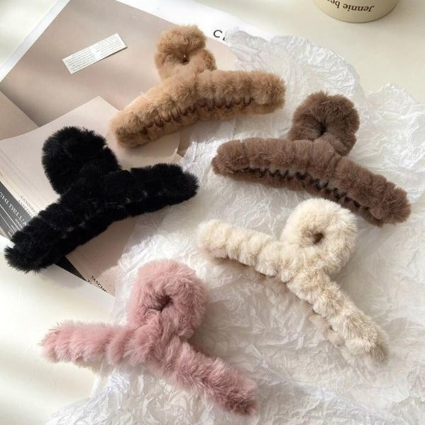 [옷자락] 여자 겨울 헤어템 보들 퍼 빅사이즈 집게핀 5종 세트