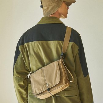 뉴발란스 크로스백 EQS NBGCCAF511-35 PADDED CROSSBAG