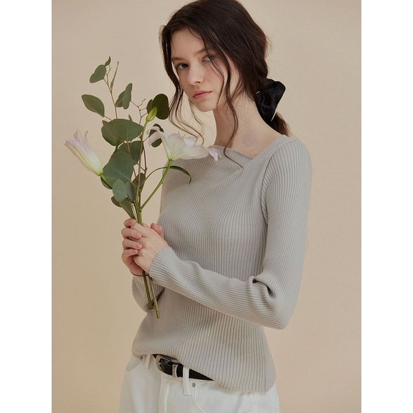 티닌 언발넥 골지 니트