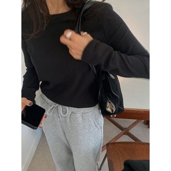 엠엠엠엠 클래시크 후라이스 긴팔티_BLACK