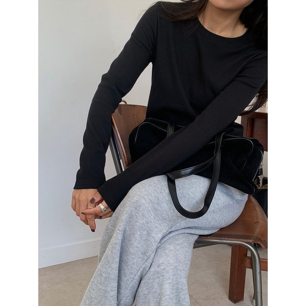 클래시크 후라이스 긴팔티_BLACK