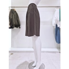 AK원주점 르니앤맥코이 단추 포인트 허리 밴딩 반바지 MN08SL002
